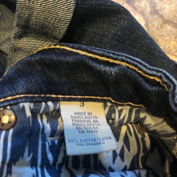 Garage Denim Dark Wash Shorts - Picture 5 of 5